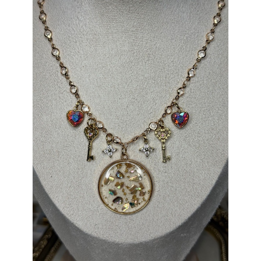 Gold Tone‎ Bezel Charm Necklace w/ Hearts & Keys